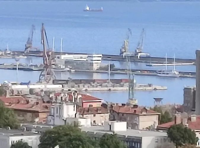 Διαμέρισμα Bella